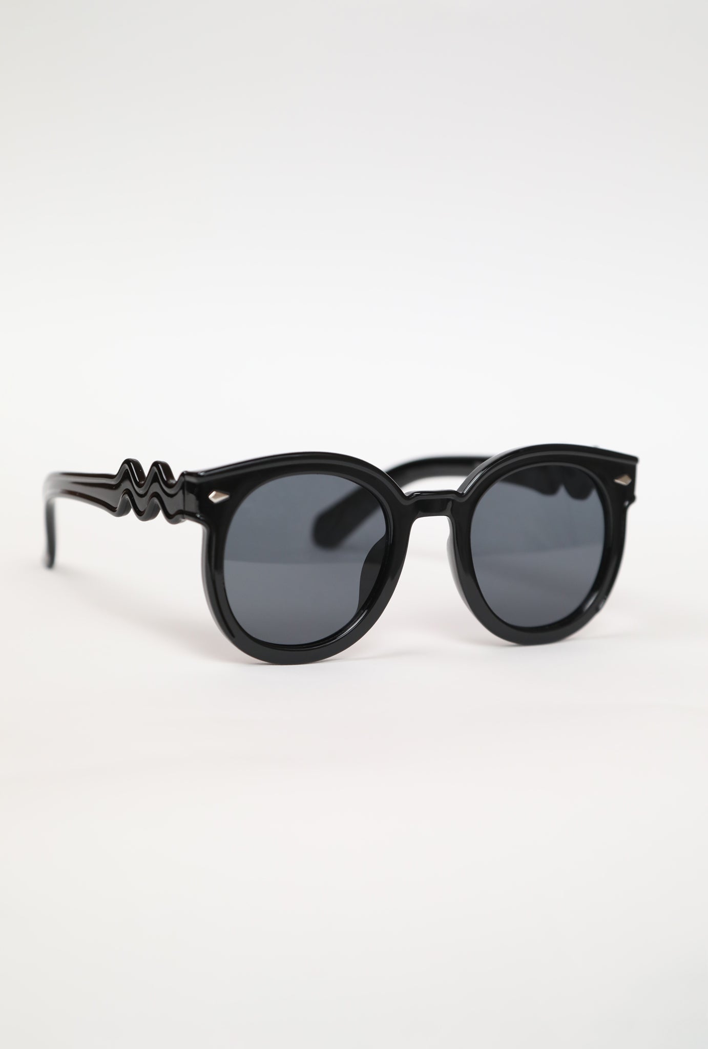 Tie Shop | Sun Glasses | Roundly