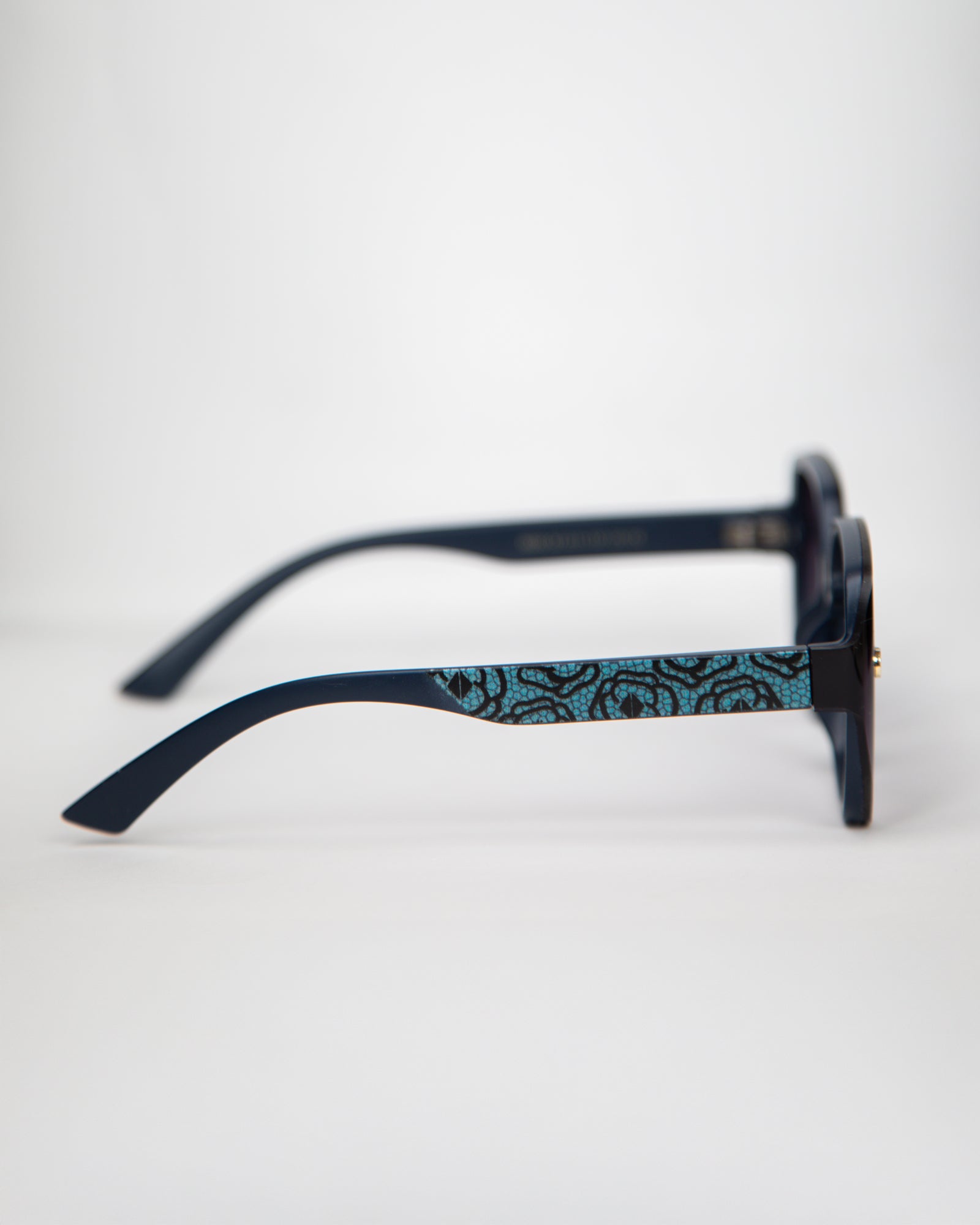 Tie Shop | Sun Glasses | Bold Box