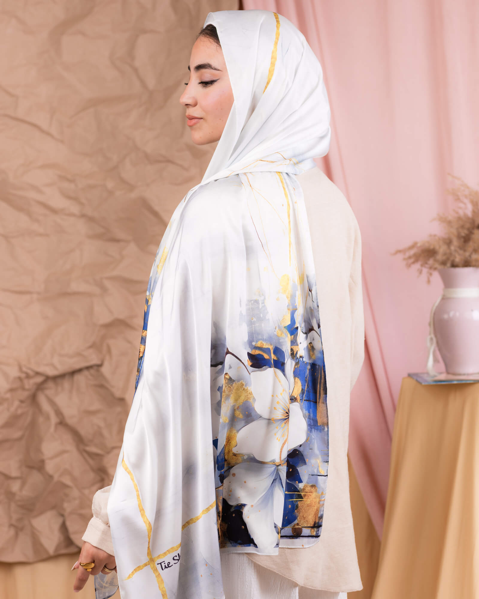 Printed Satin Scarf	طرحة ستان - ايشارب ستان