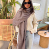 Sleek shawl - Light Brown