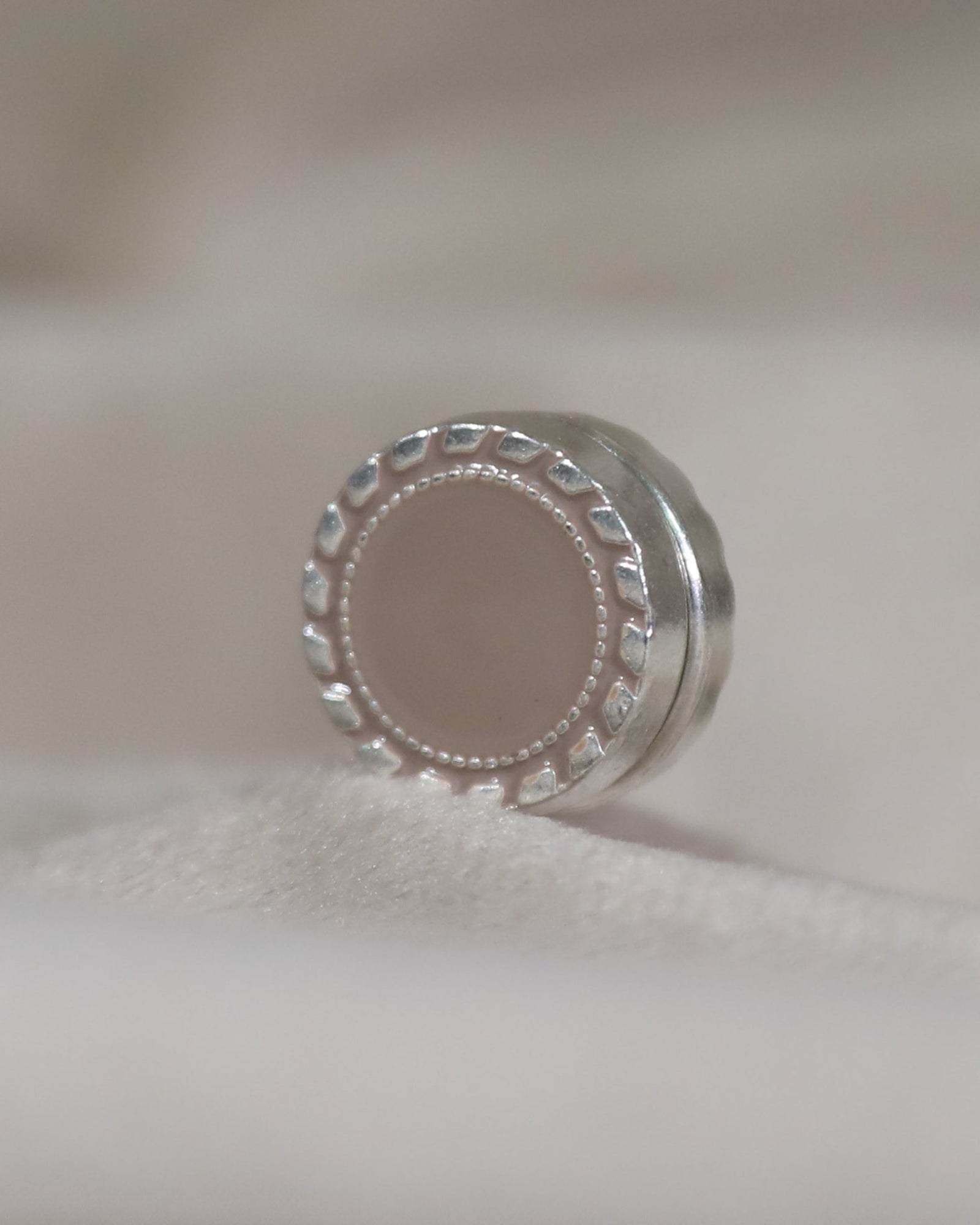 Tie Shop | Magnetic Hijab Pins | Elegant Hijab Accessories