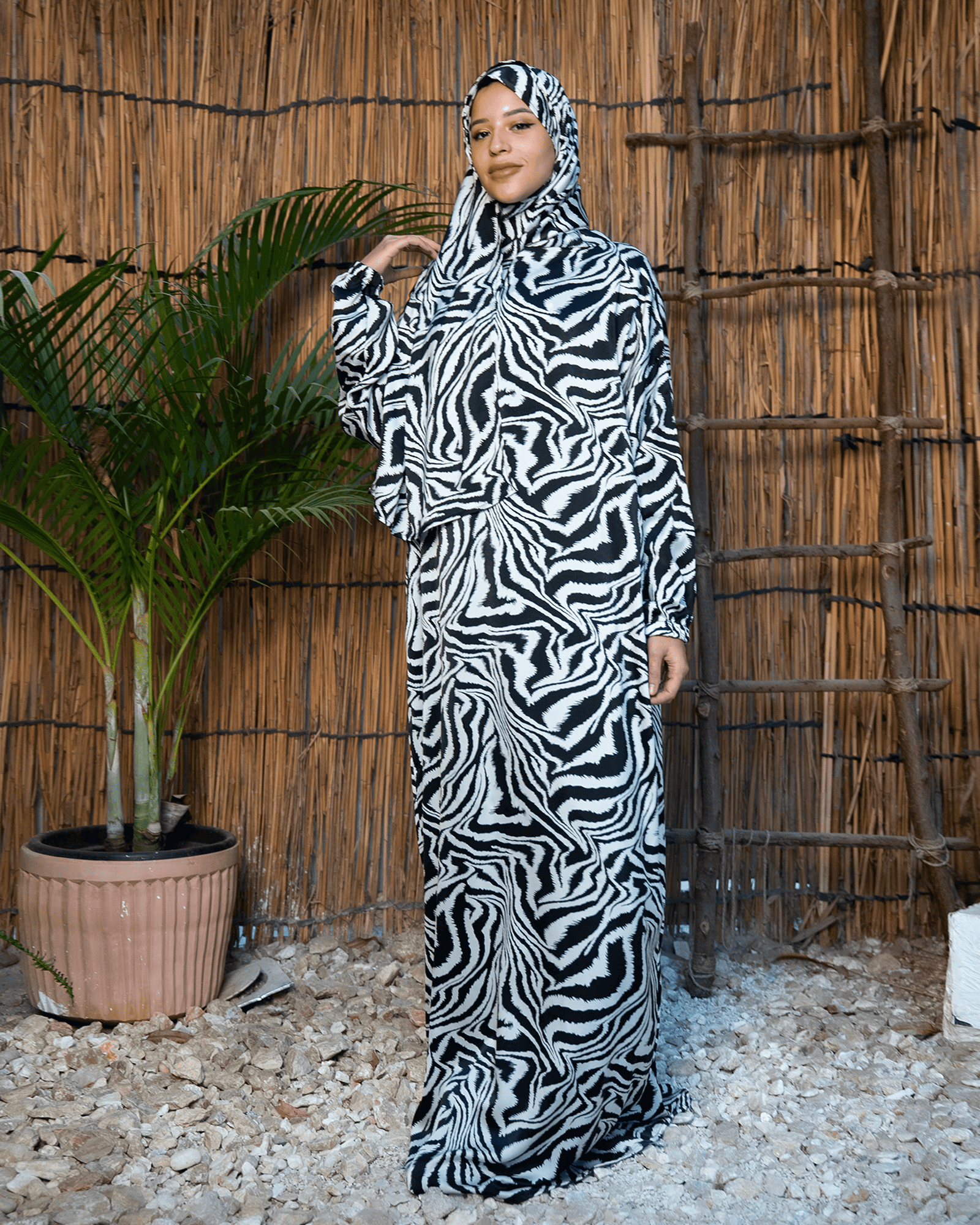 Tie Shop | Printed Satin Isdal | Ramadan Modest Wear 