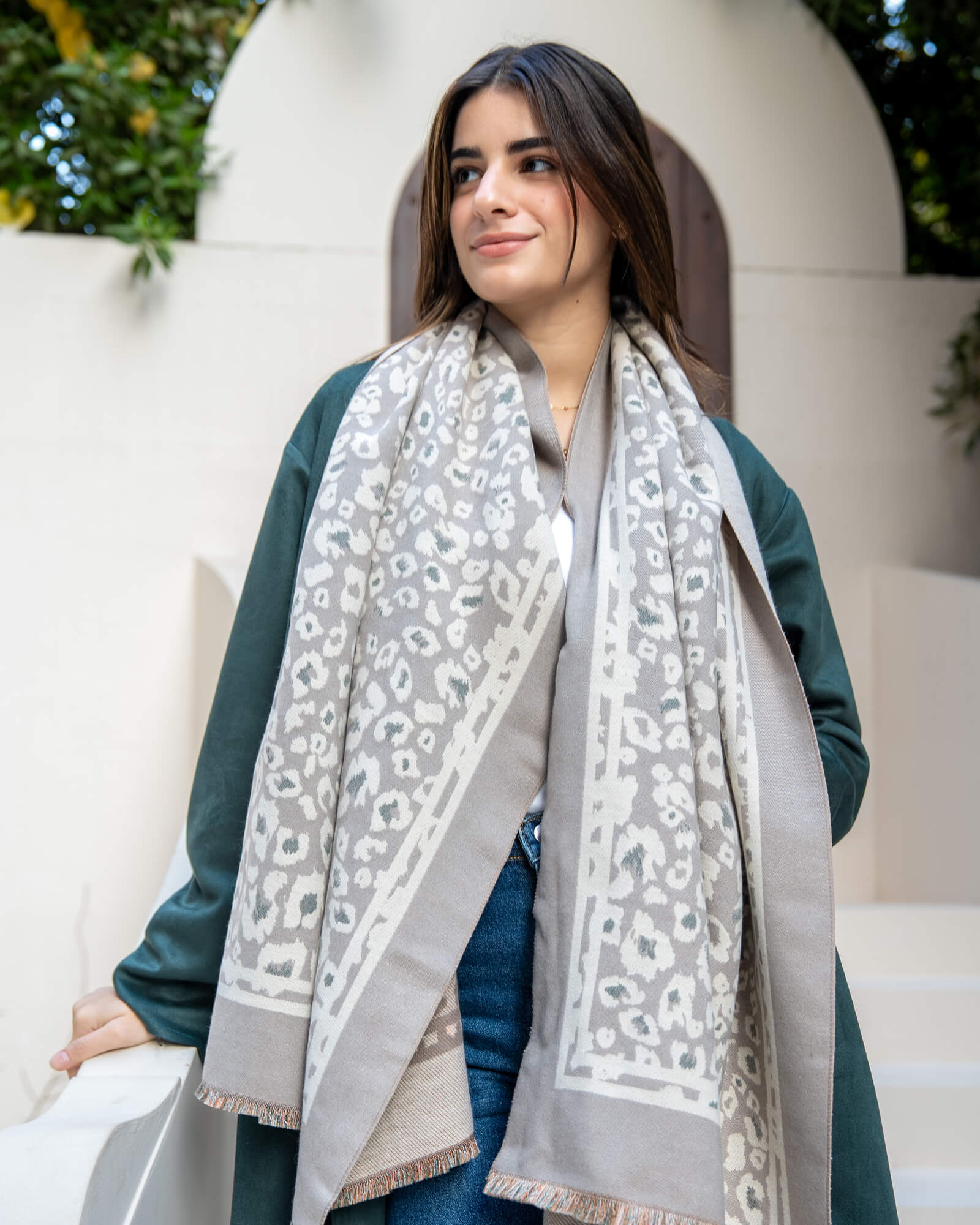 Tie Shop | Dreamy Shawl | Elegant Leopard Pattern