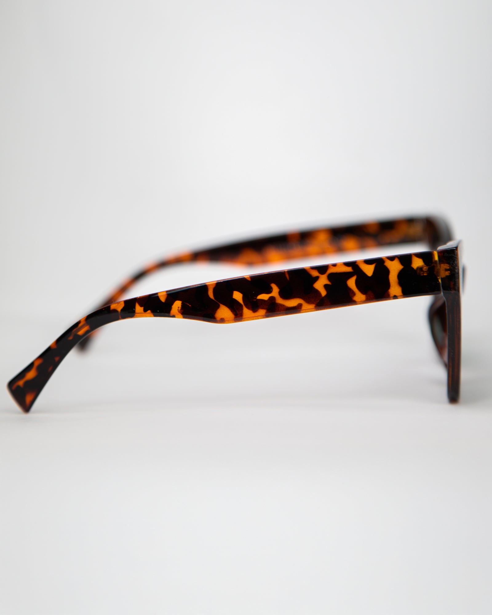 Tie Shop | Sun Glasses | Cat-Eye