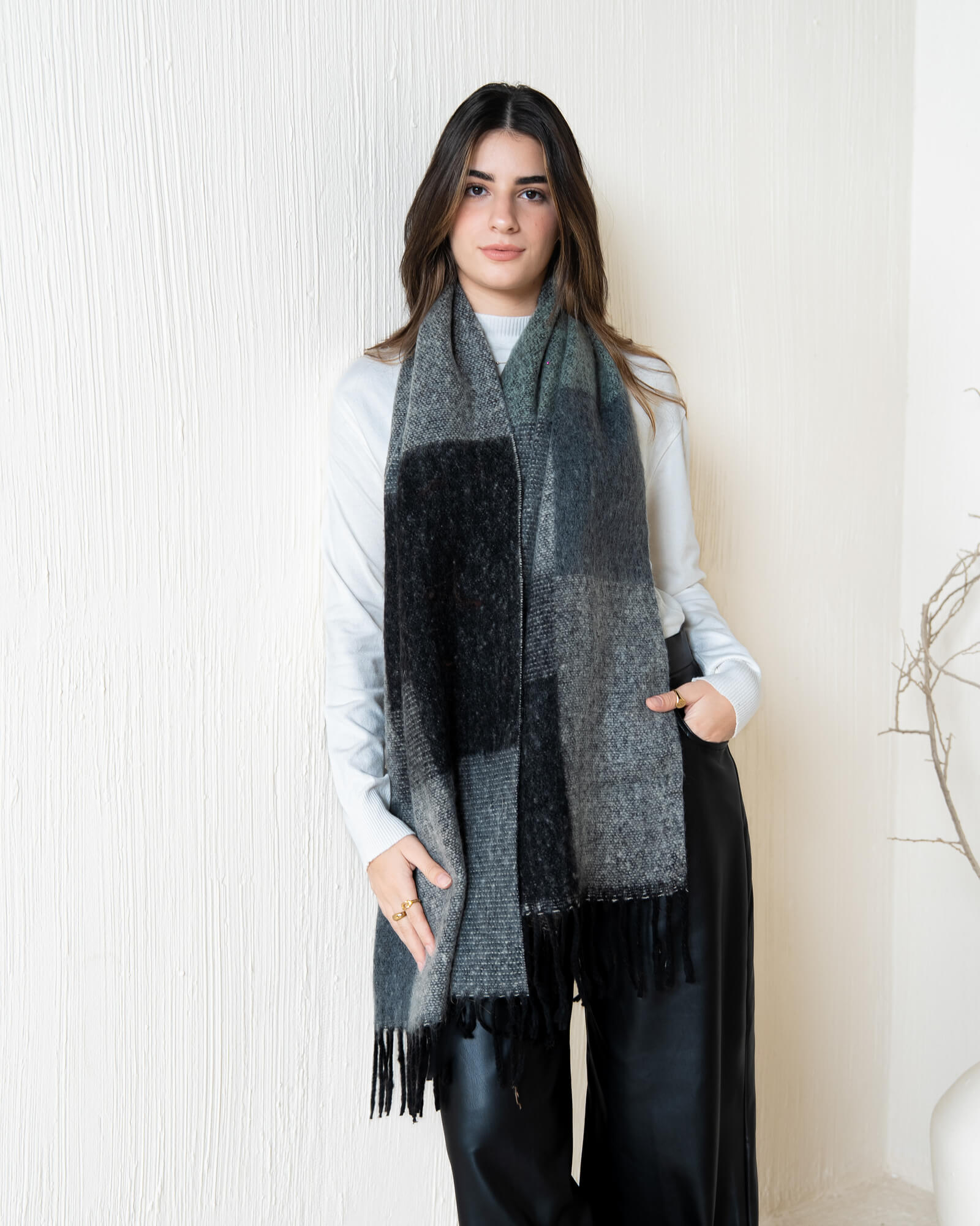 Tie Shop | Easy-Fit Shawl for Women – Soft & Stylish