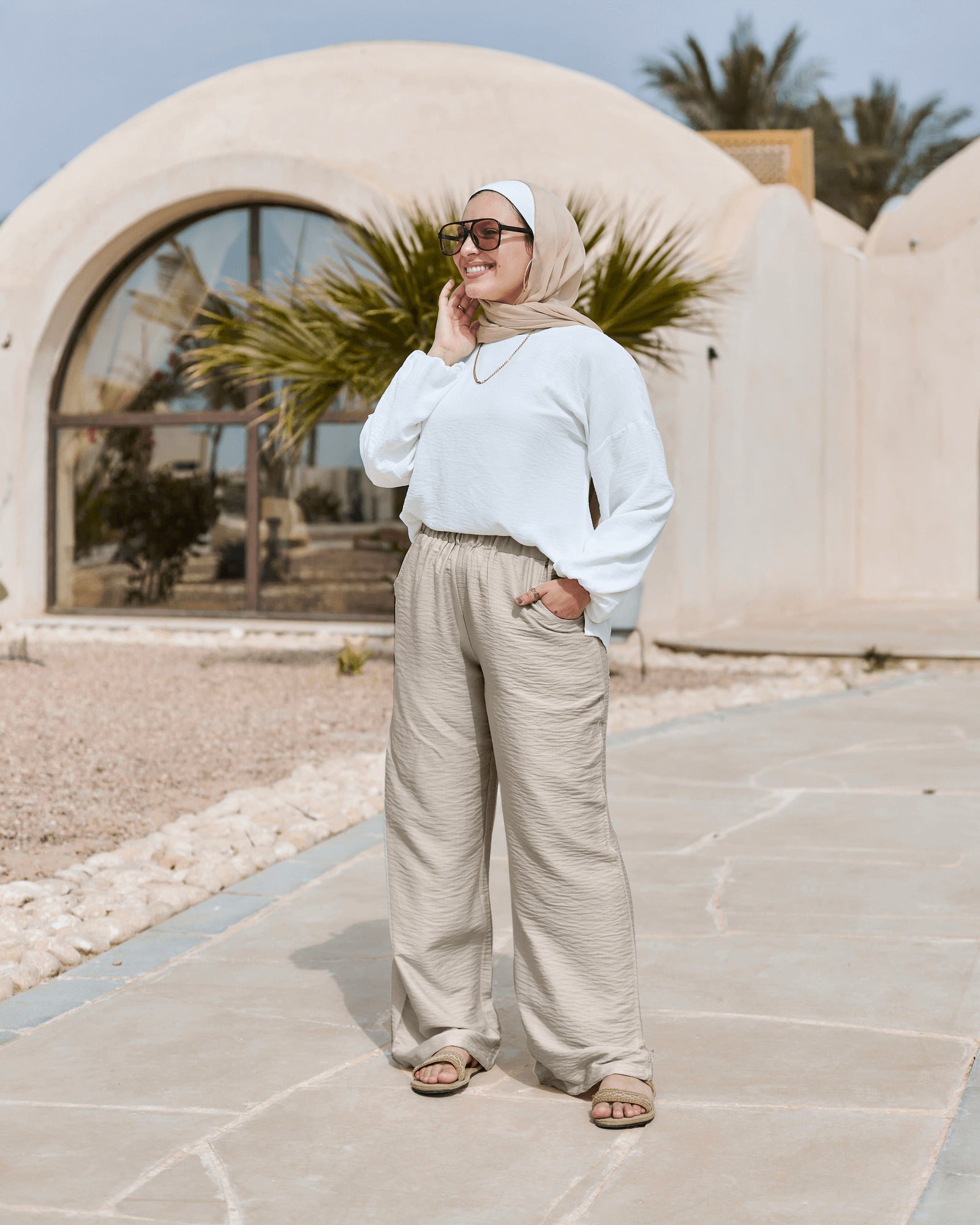 Wide Linen Pants بنطلون حرير واسع